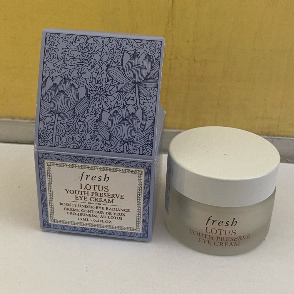 Fresh Lotus Youth Preserve Eye Cream - 15ml brand new in box and sealed